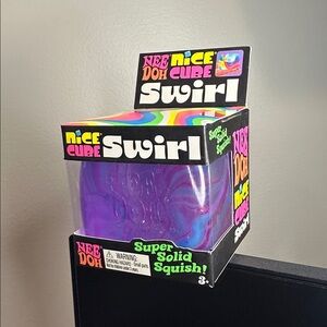 Nee Doh Nice Cube Swirl purple